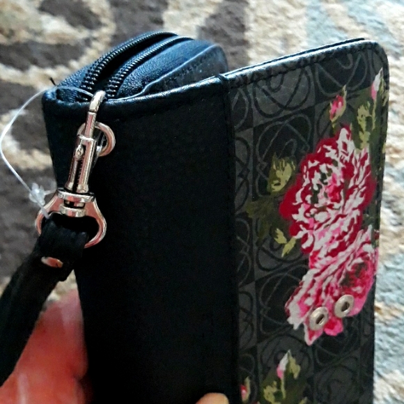 2x*Host Pick*Stone Mountain pretty bonded leather wristlet
